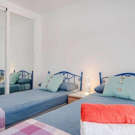 021 - Wonderful Beachfront Apartment With Stunning Sea Views Benalmádena Exterior foto