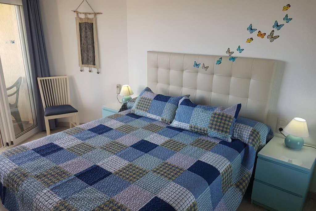 021 - Wonderful Beachfront Apartment With Stunning Sea Views Benalmádena Exterior foto