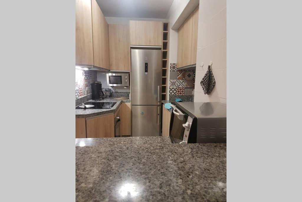 021 - Wonderful Beachfront Apartment With Stunning Sea Views Benalmádena Exterior foto